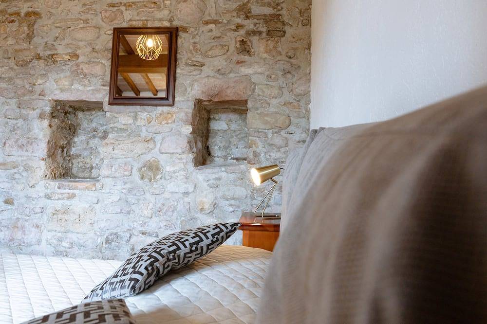 [Rustic House] with patio and garden Assisi center in Assisi, Perugia Province