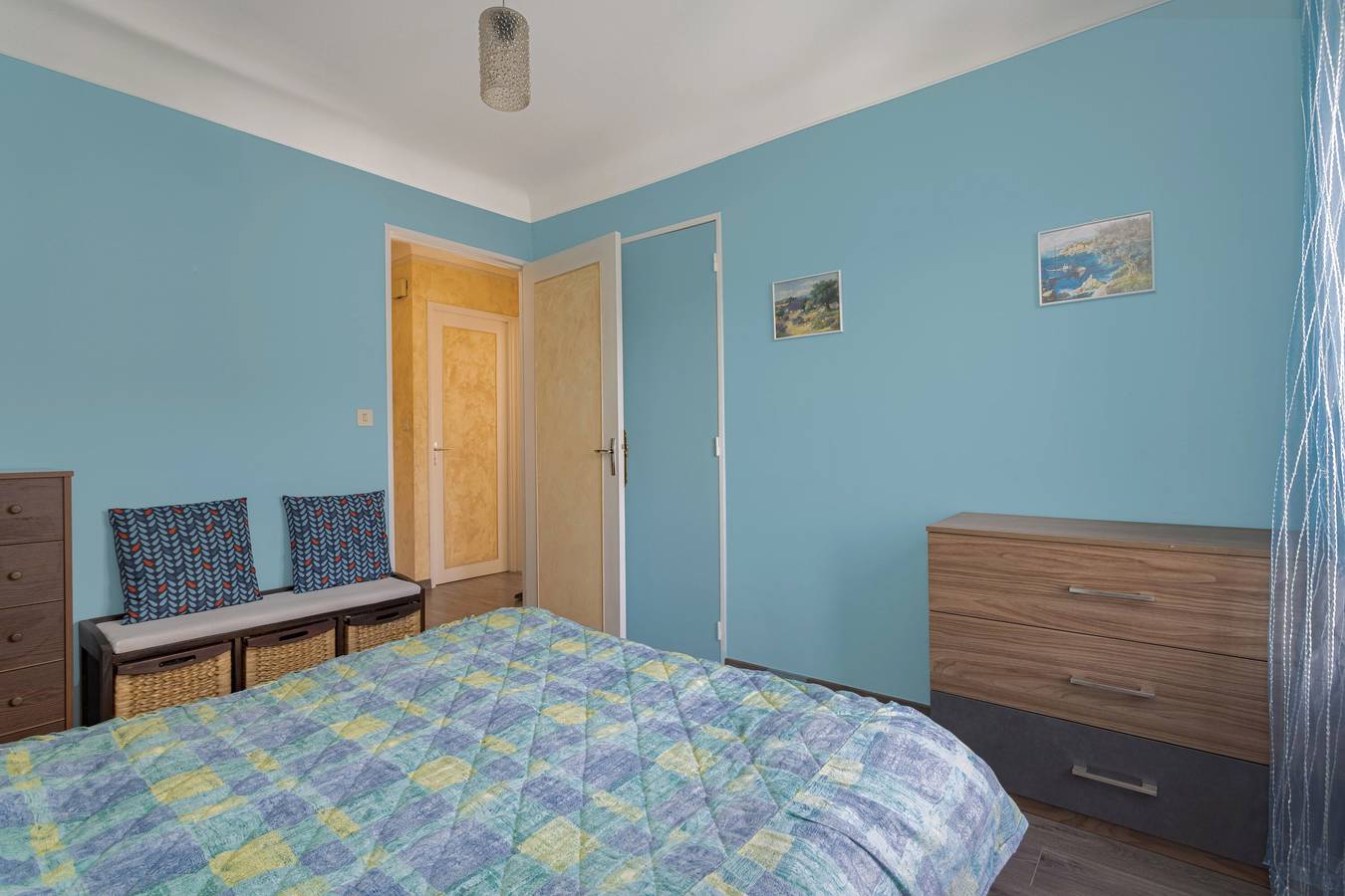 Ganze Wohnung, "Sun Canigou" Apartment | Bergblick, private Terrasse, Wi-Fi, 12 Min. von Thermalbädern in Vernet-les-Bains, Parc naturel régional des Pyrénées catalanes