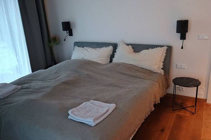 Luxury mountainside Eco-Chalet with stunning views - excellent in all seasons in Gailtaler Alpen, Sankt Stefan im Gailtal