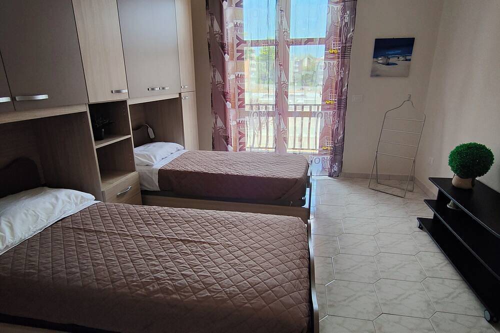 Entire apartment, Cozy and spacious apartment in the city center. Wifi fiber free. in Avellino, Avellino Province