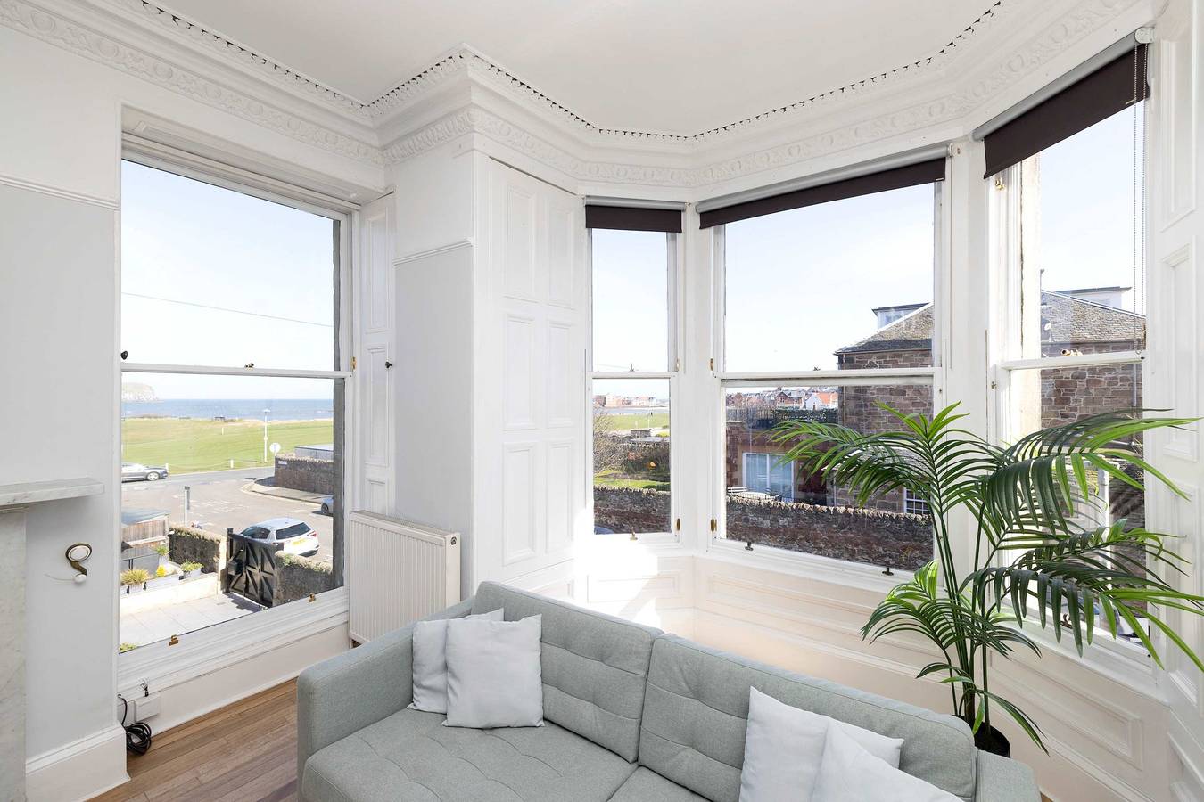 Detached House with Sea Views & Parking in North Berwick, Edinburgh and Lothian