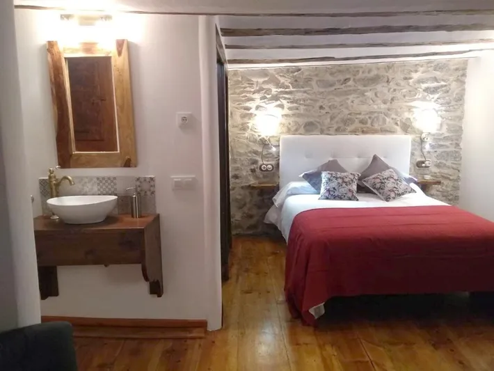 Casa rural para 4 personas, con jardín y vistas - 1