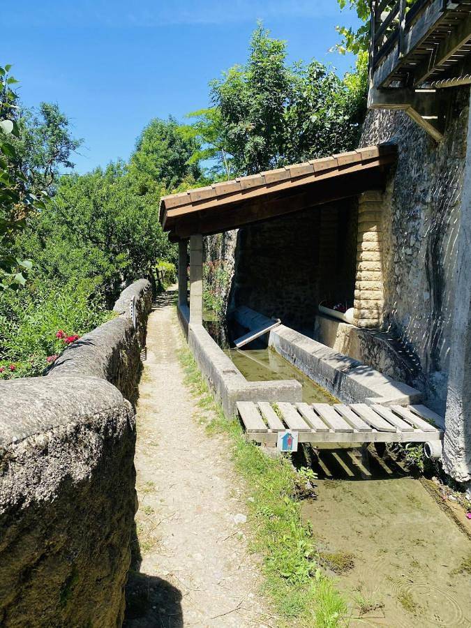 Location de vacances pour 4 personnes, avec vue et jardin, animaux acceptés à Barbières - 2