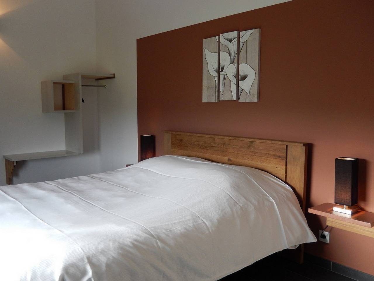 Luxuriöse Gruppenunterkunft für 14 Personen mit Whirlpool und Sauna in Saint-Jacques in Trois-Ponts, Lüttich und Umgebung