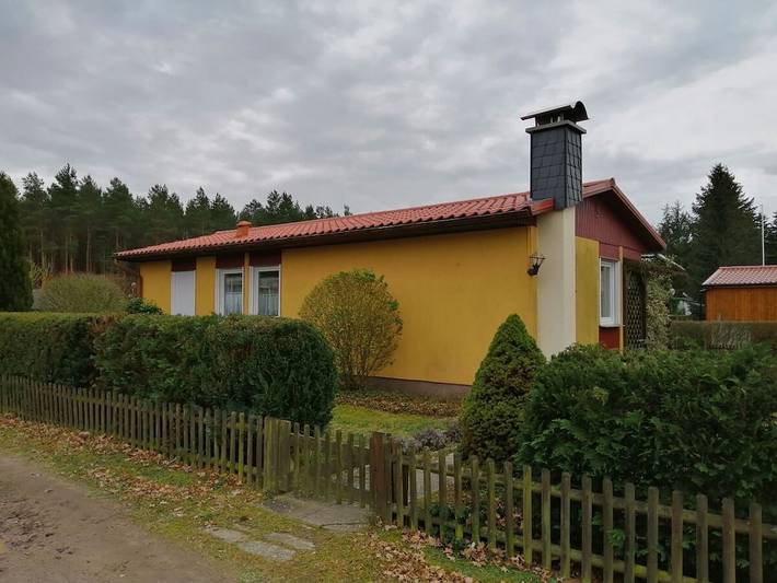 Ferienhaus für 4 Personen, mit Terrasse und Garten