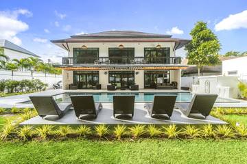 Villa für 10 Personen in Phuket, Thailand, Bild 2