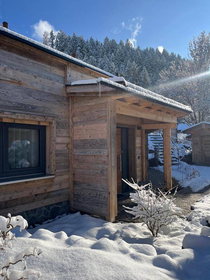 Hütte für 2 Personen, mit Terrasse und Ausblick sowie Sauna und Garten in Grünten
