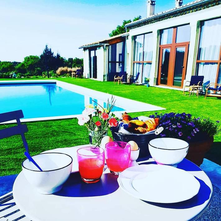 Location de vacances pour 2 personnes, avec piscine ainsi que vue et terrasse à Grignan - 4