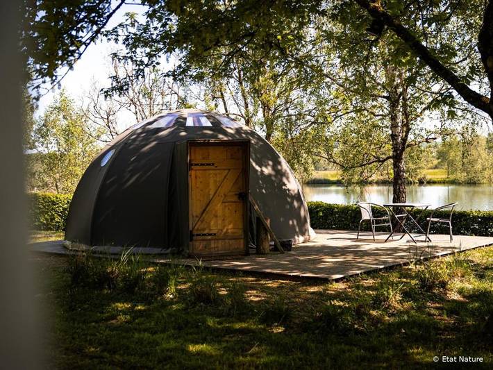 Gîte pour 2 personnes, avec Jacuzzi et Terrasse ainsi que Jardin et Vue dans Magnières
