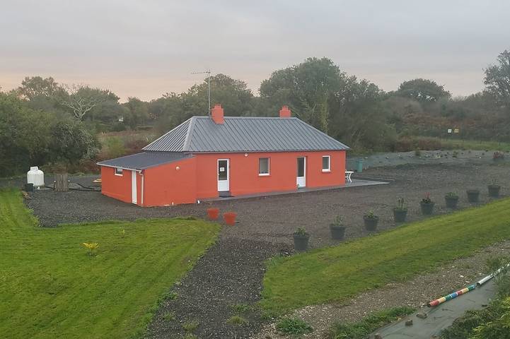 Maison de vacances pour 5 personnes, avec terrasse ainsi que jardin et jacuzzi