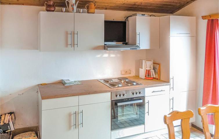 Gemütliche Ferienwohnung mit Terrasse in der Nähe von Skilift und Fluss, Parkplatz inklusive in Radstadt, Ski Amadé