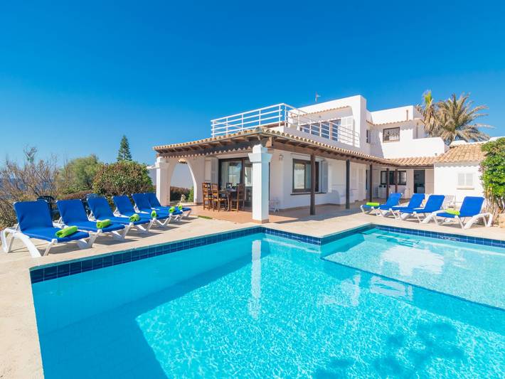 Villa pour 6 personnes, avec jardin et piscine à Cala Ferrera