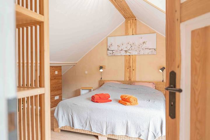Ganze Wohnung, Duplex au Bord de la Meuse à Dinant Pour 2 à Personnes - Gîte le Grand Kangourou in Dinant, Region Namur