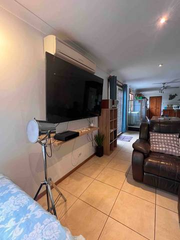 Farmhouse for 6 People in Queensland, Photo 1