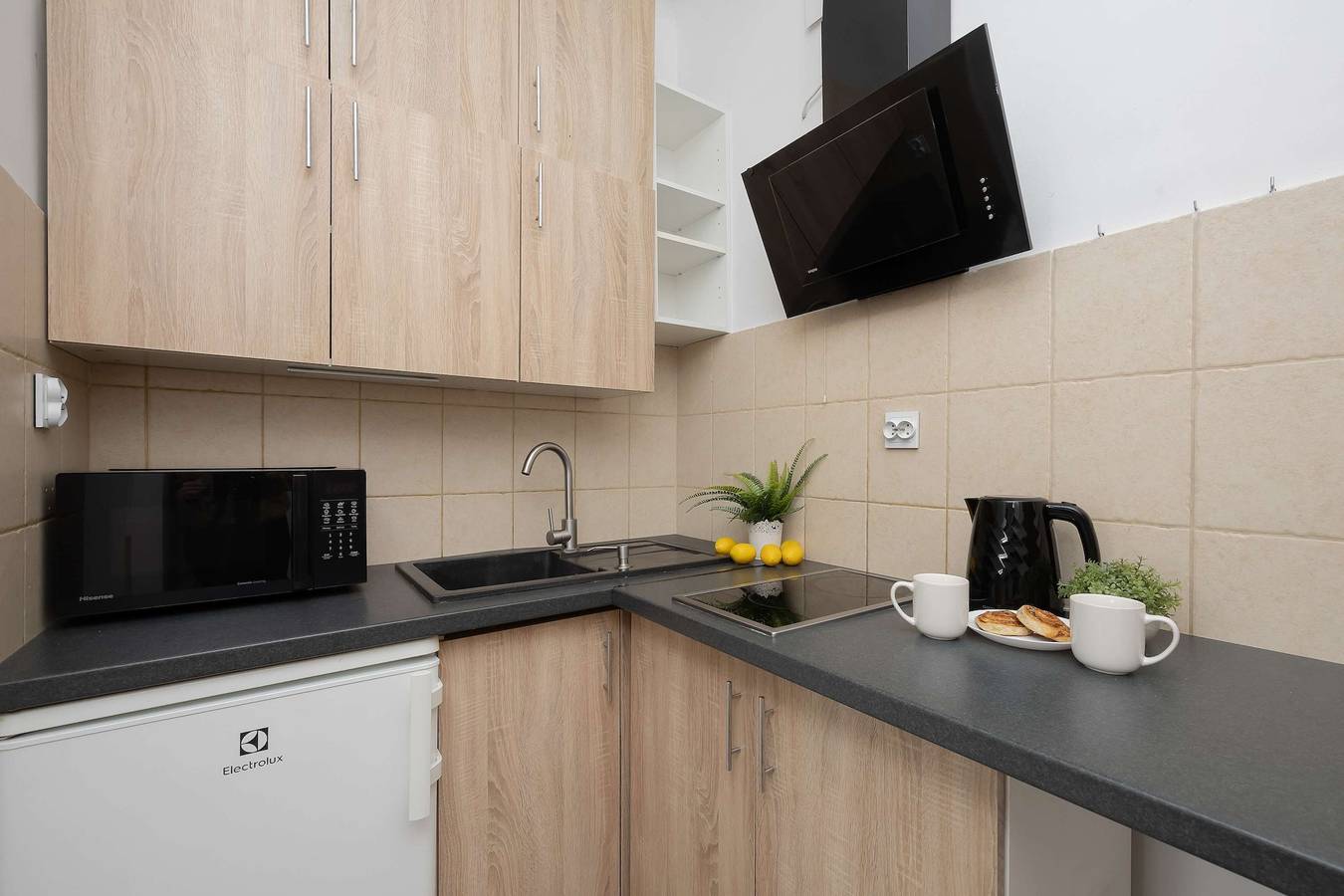 Entire studio, Tasteful Studio in Warsaw | Close to Metro and Center in Warsaw Śródmieście, Warsaw