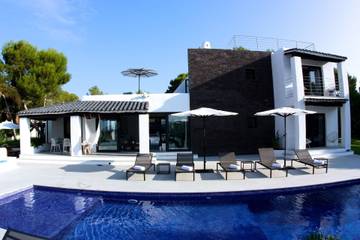 Villa in Sant Josep de sa Talaia, Ibiza Süden für 12 