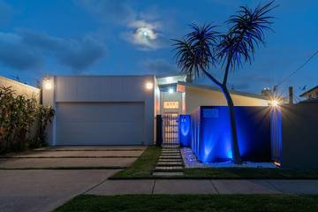 Holiday Home for 11 People in Surfers Paradise, Queensland, Photo 3