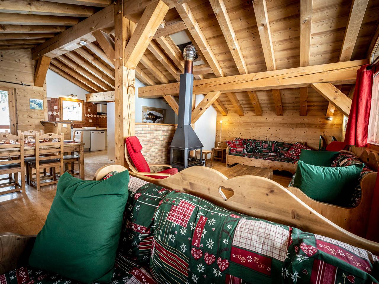 Geräumiges Chalet · Direkt an der Piste · Zugang zum Jacuzzi in La Plagne, La Plagne-Tarentaise