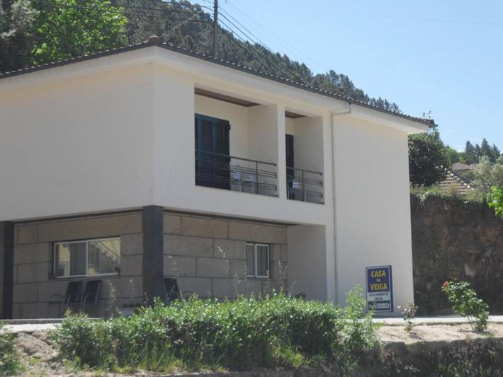 Maison d’hôte pour 3 personnes, avec jardin et vue ainsi que piscine et terrasse dans Gerês - 2