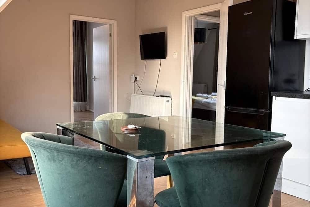 Entire apartment, 2 Bedroom Penthouse St Albans City Centre - stay right in the heart of the city in Hertfordshire
