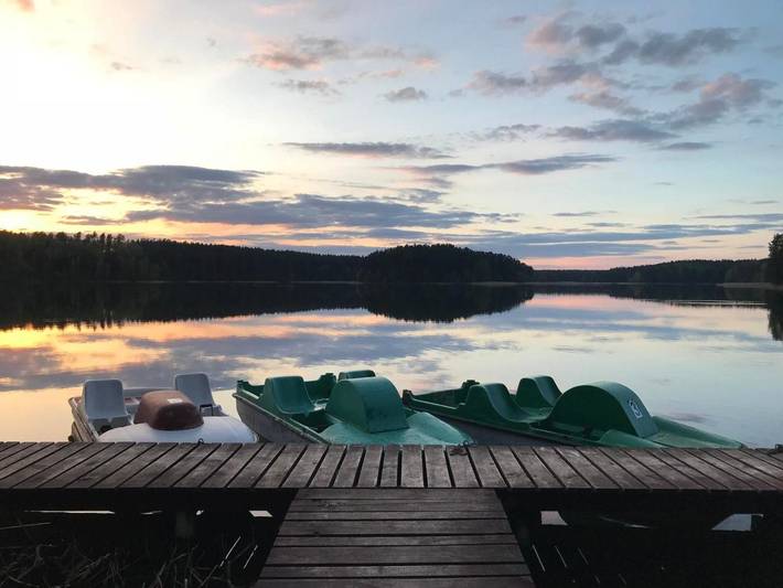 Ośrodek wypoczynkowy, z Ogród i Widok na jezioro w 