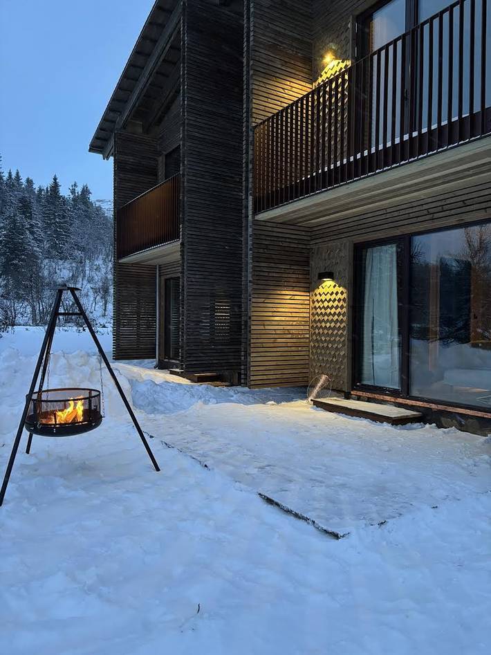 Architektonisch gestaltete Berghütte im Skigebiet Kvitfjell in Kvitfjell, Ringebu