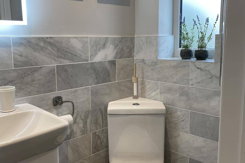 Entire apartment, Ultra modern luxury apartment in Ealing, London