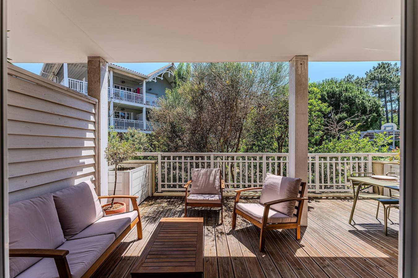 Ganze Wohnung, Appartement „Cocon Des Sables-Bassin d’Arcachon“ mit Gemeinschaftspool, privater Terrasse und Wlan in La Teste-de-Buch, Arcachon und Umgebung