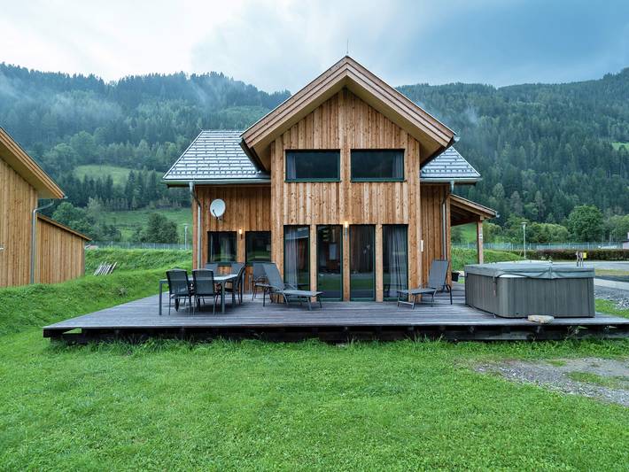 Chalet für 10 Personen, mit Terrasse und Garten sowie Sauna