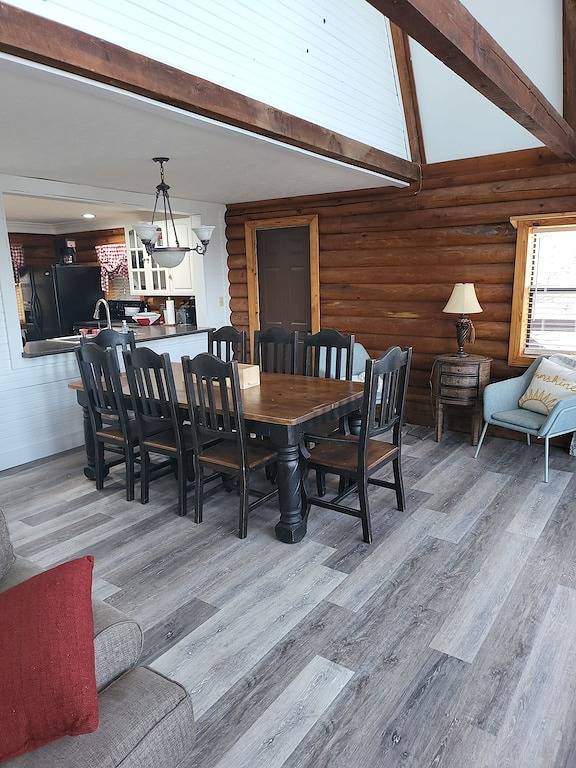 Vacation rental for 16 people, with terrace in Kentucky