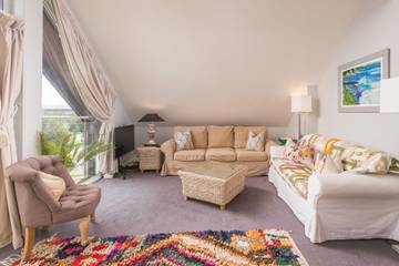 Holiday Apartment for 10 People in Cornwall, South West England, Photo 4