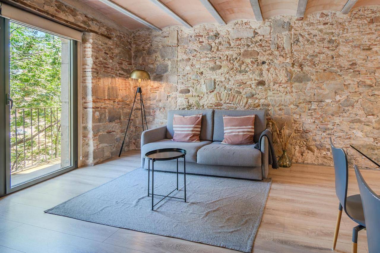 Entire apartment, Two-Bedroom Apartment in Girona, Gironès