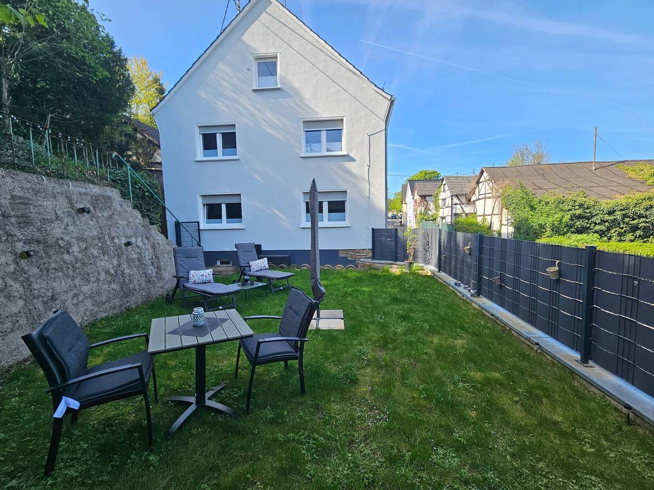 Apartamento entero, Fewo Elya: Jardín, Bienestar, Compras y Relax en Bad Münstereifel in Iversheim, Bad Münstereifel