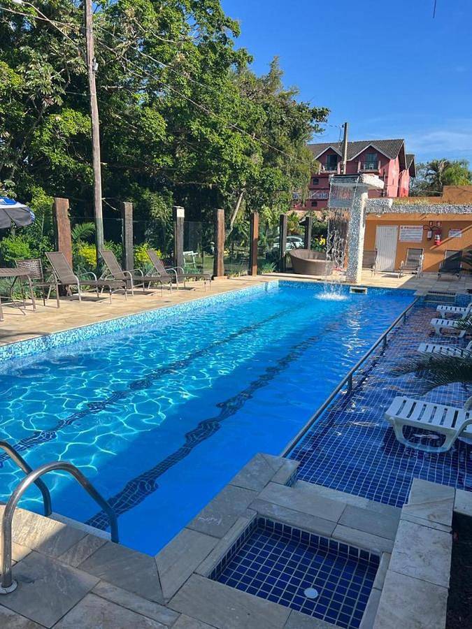 Pousadas para 2 pessoas, com piscina e jardim em Riviera de São Lourenço