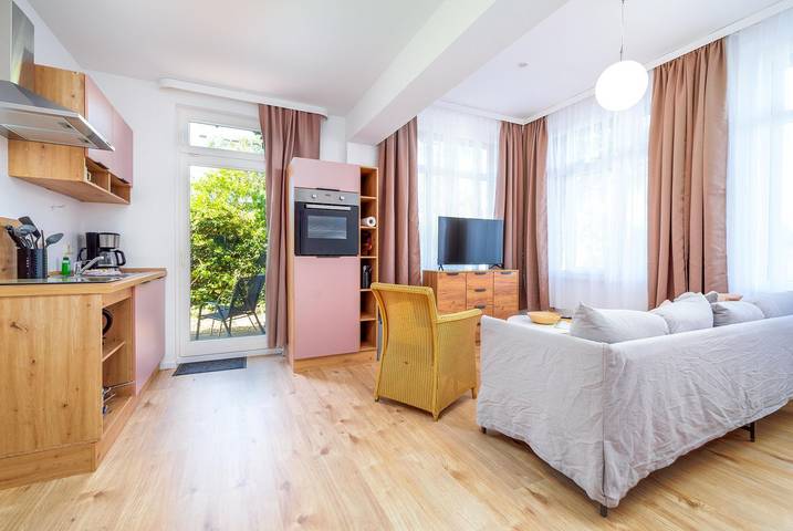 Ferienwohnung für 3 Personen, mit Terrasse und Garten in Thiessow