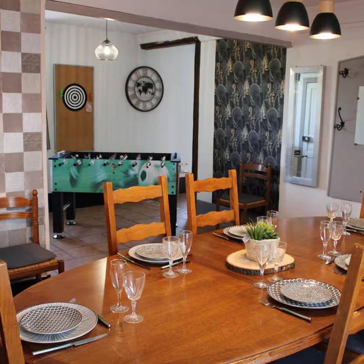 Location de vacances pour 10 personnes, avec terrasse et jardin, animaux acceptés dans Saint-Léger-des-Vignes