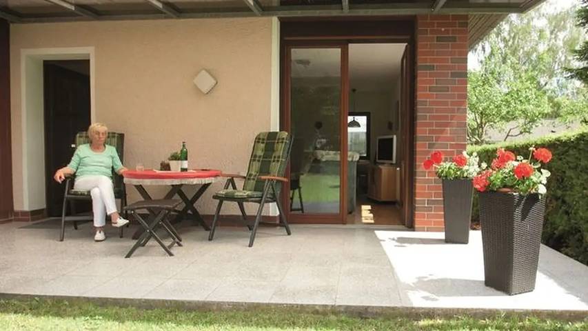 Ferienwohnung für 3 Personen, mit Terrasse und Garten in Plau am See - 2