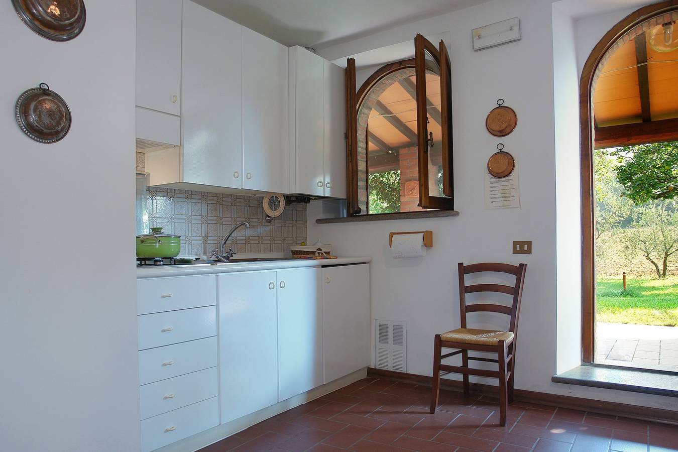 Ganze Wohnung, Apartment 'Cotogno - La Cerretola' mit Gemeinschaftspool, Garten & Wlan in Città della Pieve, Perugia Provinz