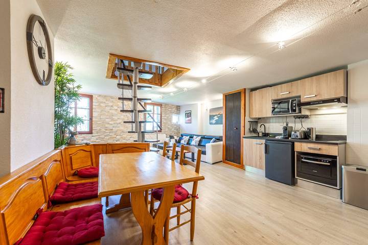 Appartement entier, Lodge & Castle - Beau T3 en Vieille Ville in Annecy, Annecy (commune)