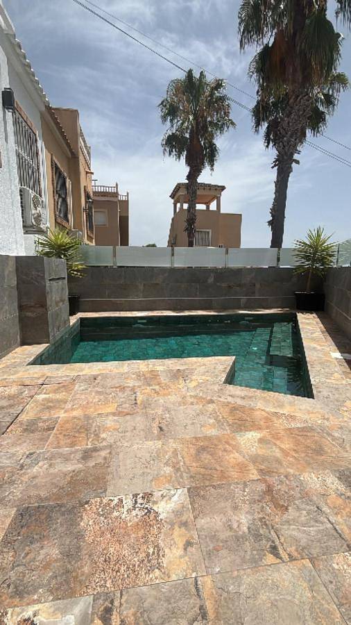 Chalet para 8 personas, con piscina además de vistas y jardín - 1