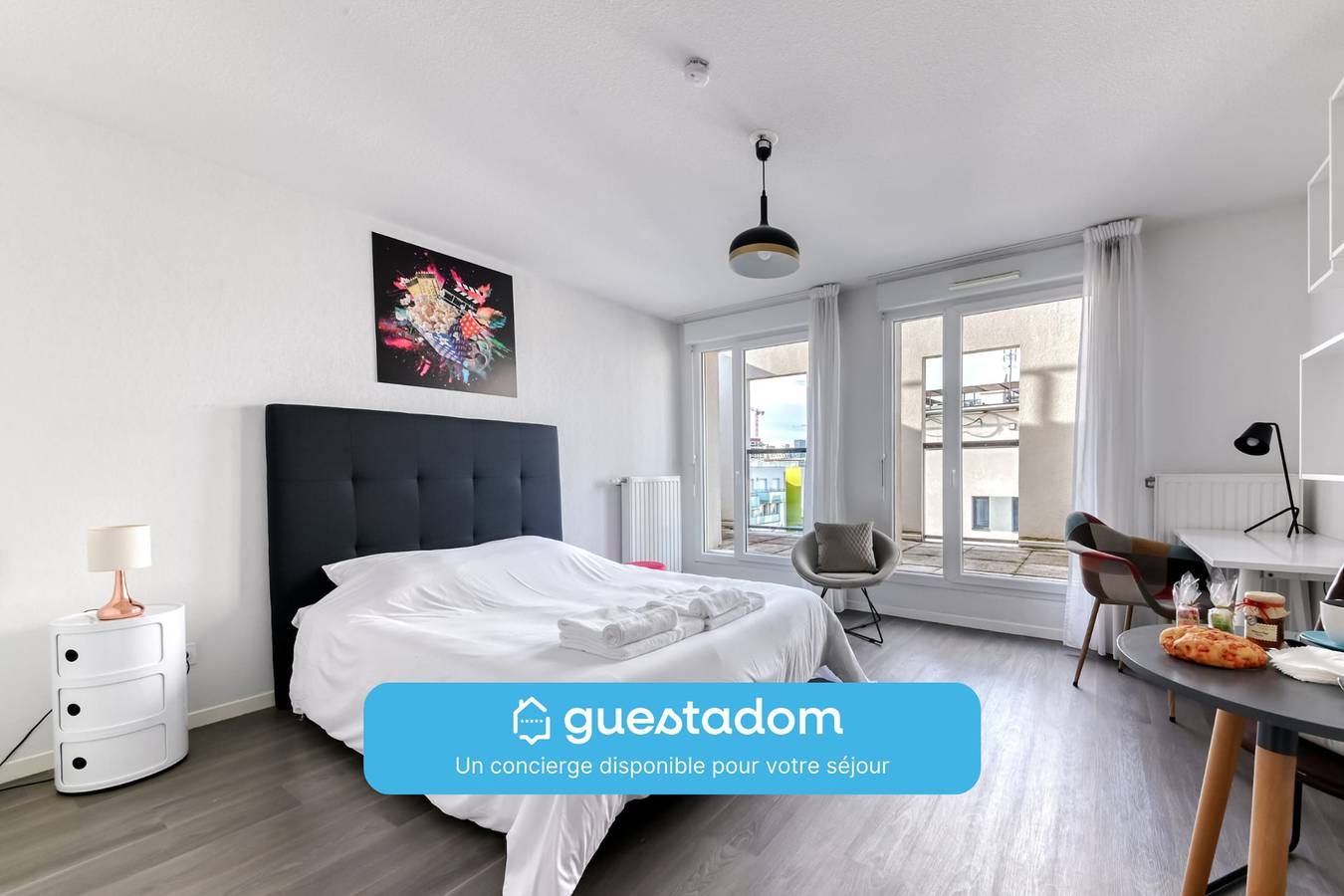 Studio entier, 1 - Le Bienvenu - Gratte-Ciel – Métro in Villeurbanne, Rhône