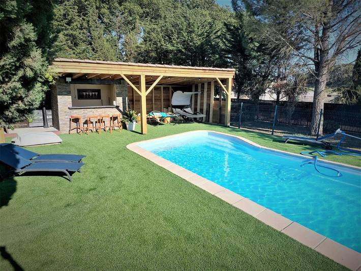 Location de vacances pour 2 personnes, avec piscine et jardin à Moussan