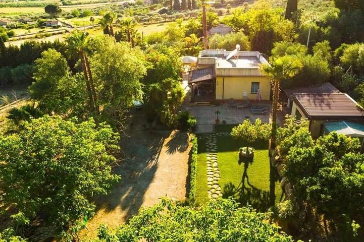 Ferienhaus für 5 Personen, mit Balkon und Garten sowie Whirlpool - 1