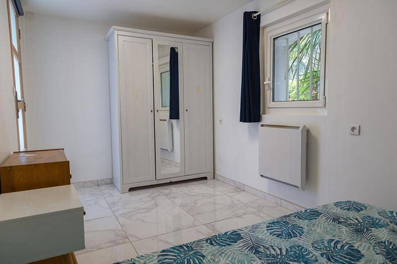 Appartement entier, T3 Zen 5min d'Avignon piscine partagée in Le Pontet, Vaucluse