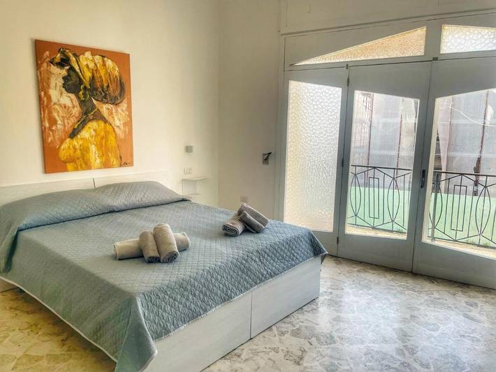 Casa vacanza per 5 persone, con Balcone e Terrazza nonché Panorama a Leverano