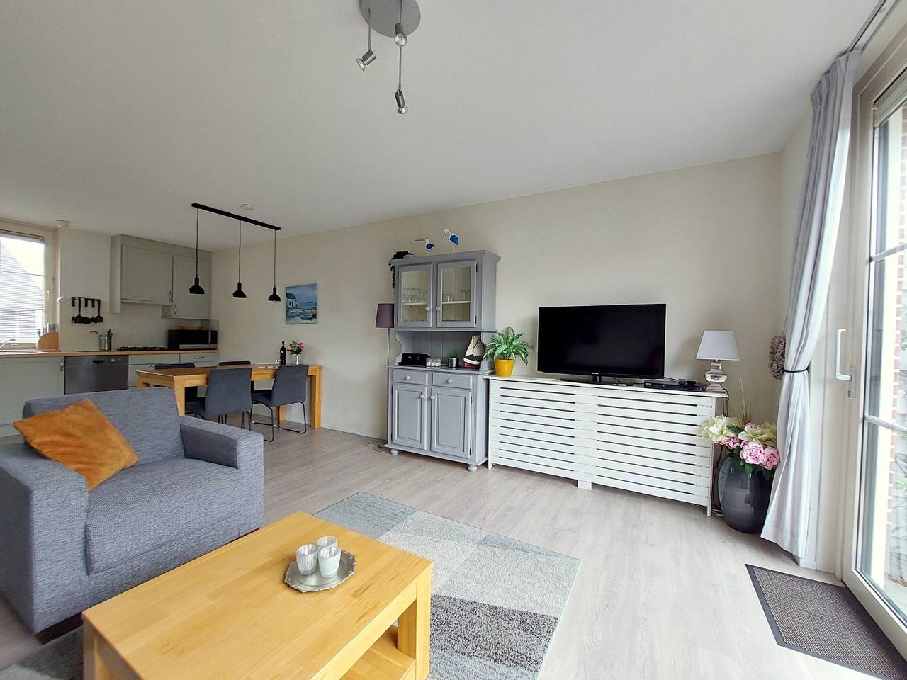 4-person holiday home close to the center of Domburg with 2 bicycles in Domburgo, Walcheren