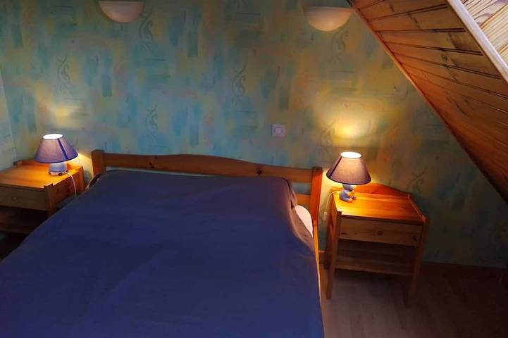 Location de vacances pour 6 personnes, avec terrasse et jardin à Bun - 3