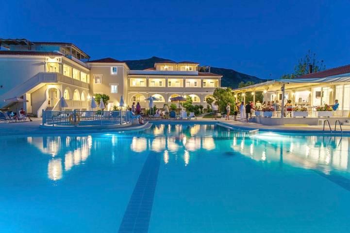 Hotel für 2 Personen, mit Whirlpool und Garten sowie Pool in Kalamaki