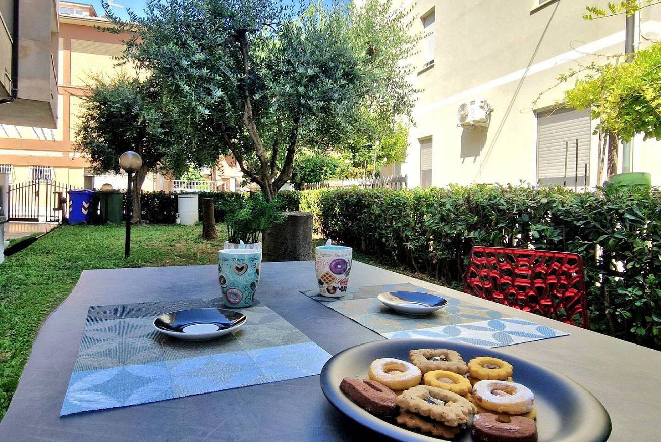 Appartement entier, Kejsi - [150 meters from the sea] Climate Courtyard Wifi Relaxation in Porto Sant'Elpidio, Province de Fermo