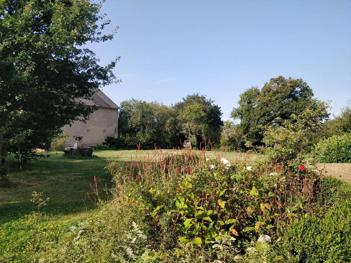 La Vache Tennis Privé in Crux-la-Ville, Nièvre